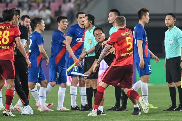 库里空砍31分约维奇20分 热火力克勇士止3连败